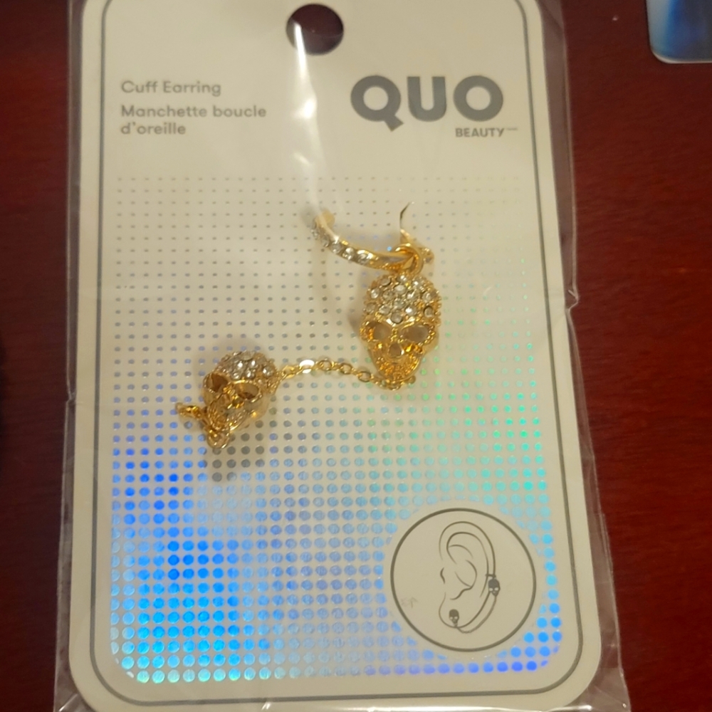 Skull cuff earring